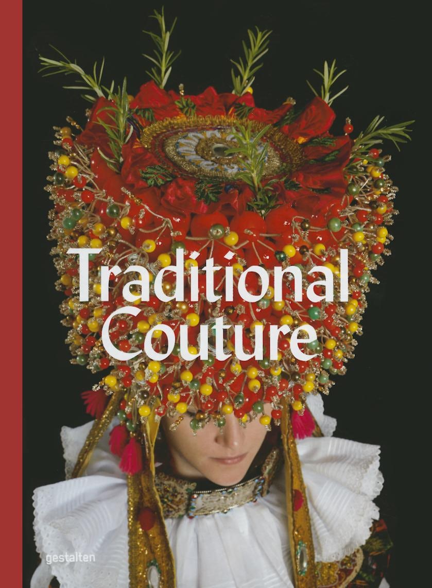 Book cover image for Traditional Couture ISBN: 9783899555721